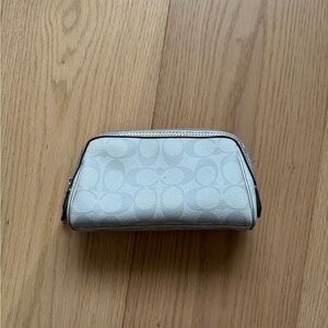 Coach grey Pouch